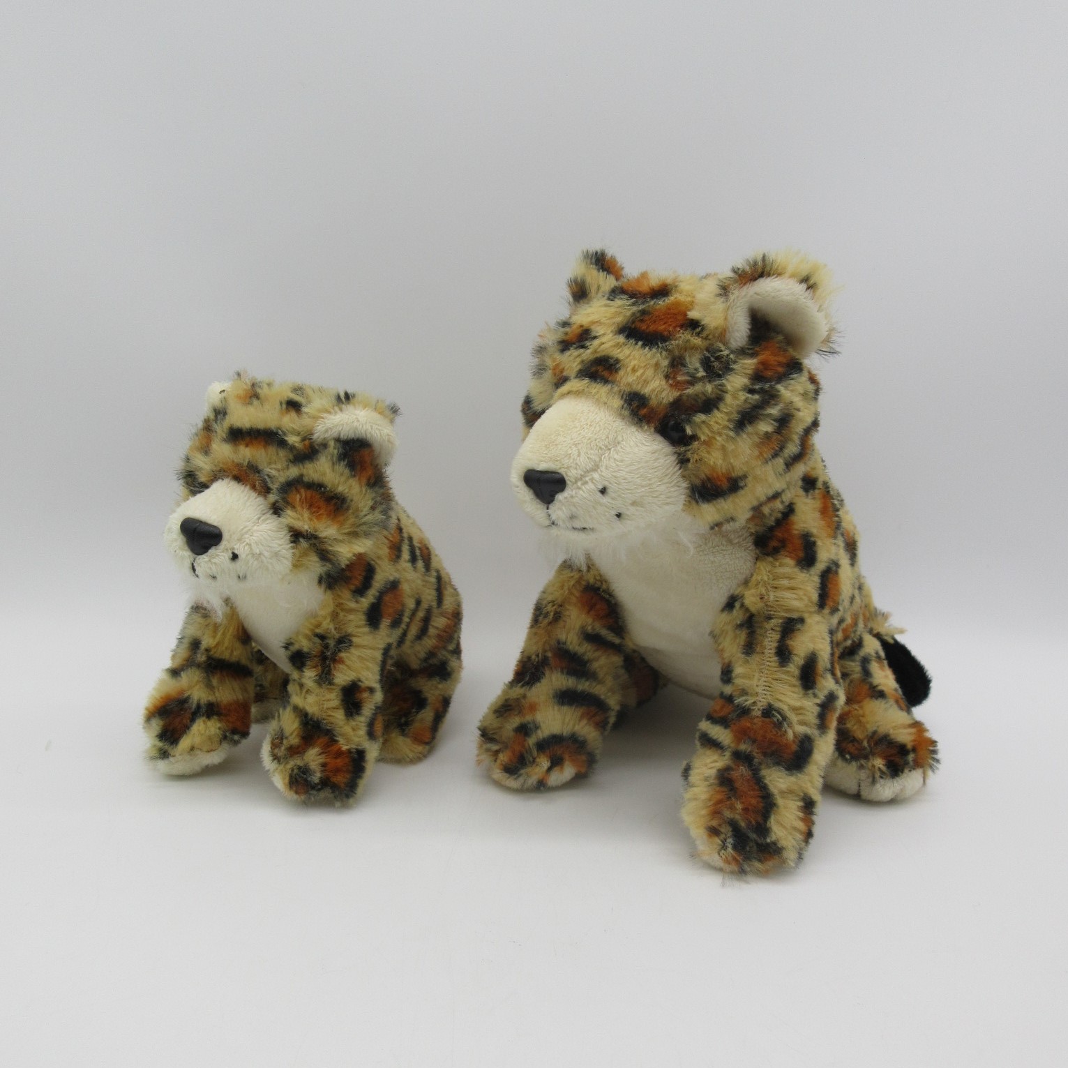 Plush Sitting Leopard